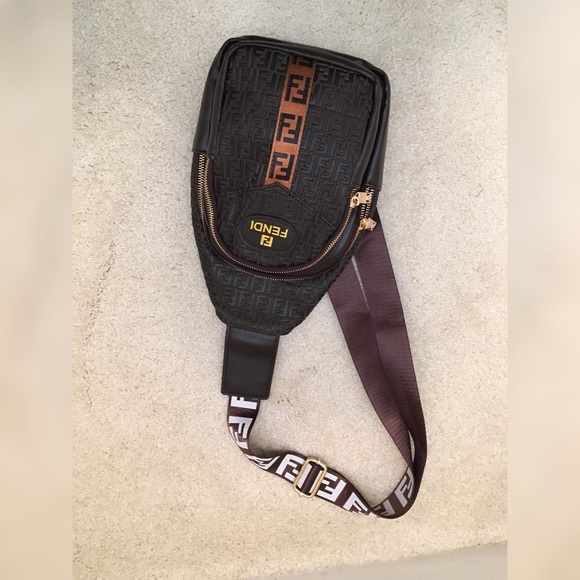 fendi fanny